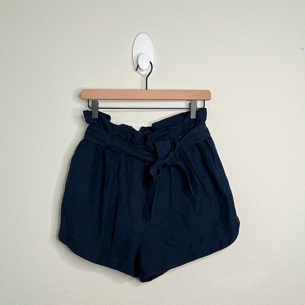 Frame linen shorts